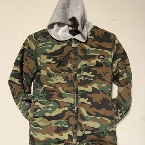 Dickies Kids Camo Jacket with Gray Hood size small
